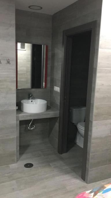 Apartamento A, A 3 Minutos De La Estacion Central De Bus Y Tren Малага Екстериор снимка